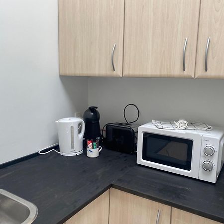Charming - Luxurious 1 Bedroom Apartment In The Heart Of Олбор Екстериор снимка
