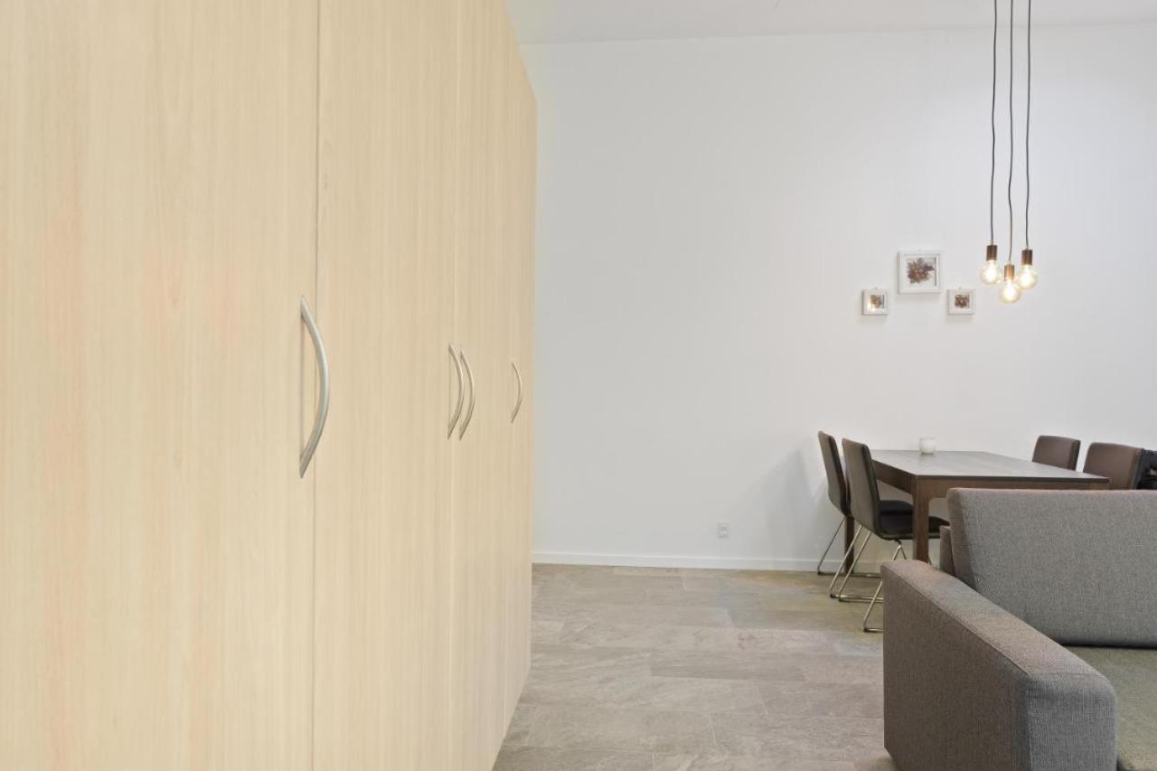 Charming - Luxurious 1 Bedroom Apartment In The Heart Of Олбор Екстериор снимка