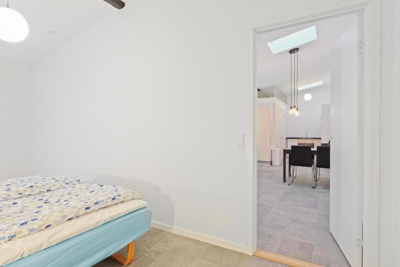 Charming - Luxurious 1 Bedroom Apartment In The Heart Of Олбор Екстериор снимка