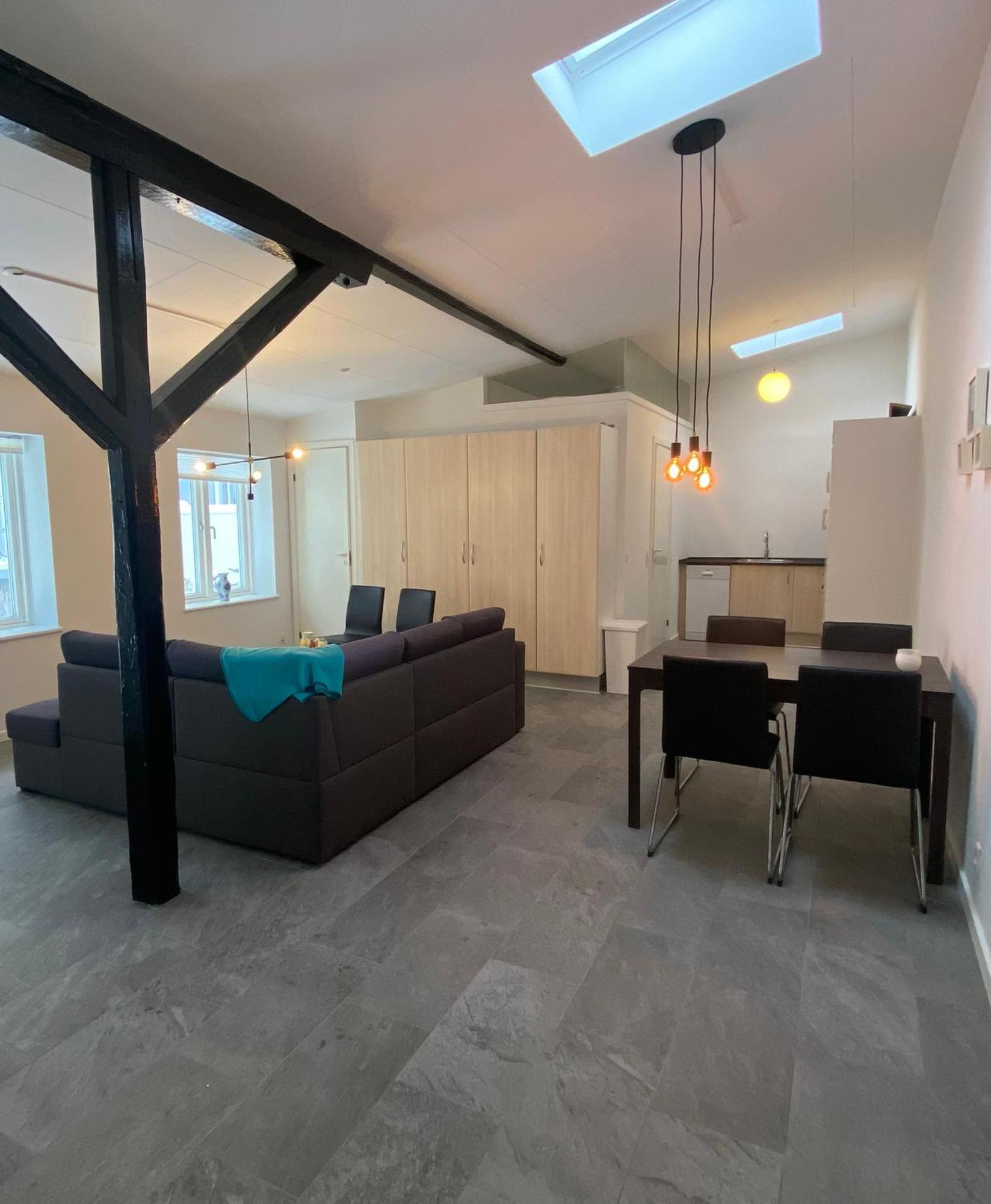 Charming - Luxurious 1 Bedroom Apartment In The Heart Of Олбор Екстериор снимка