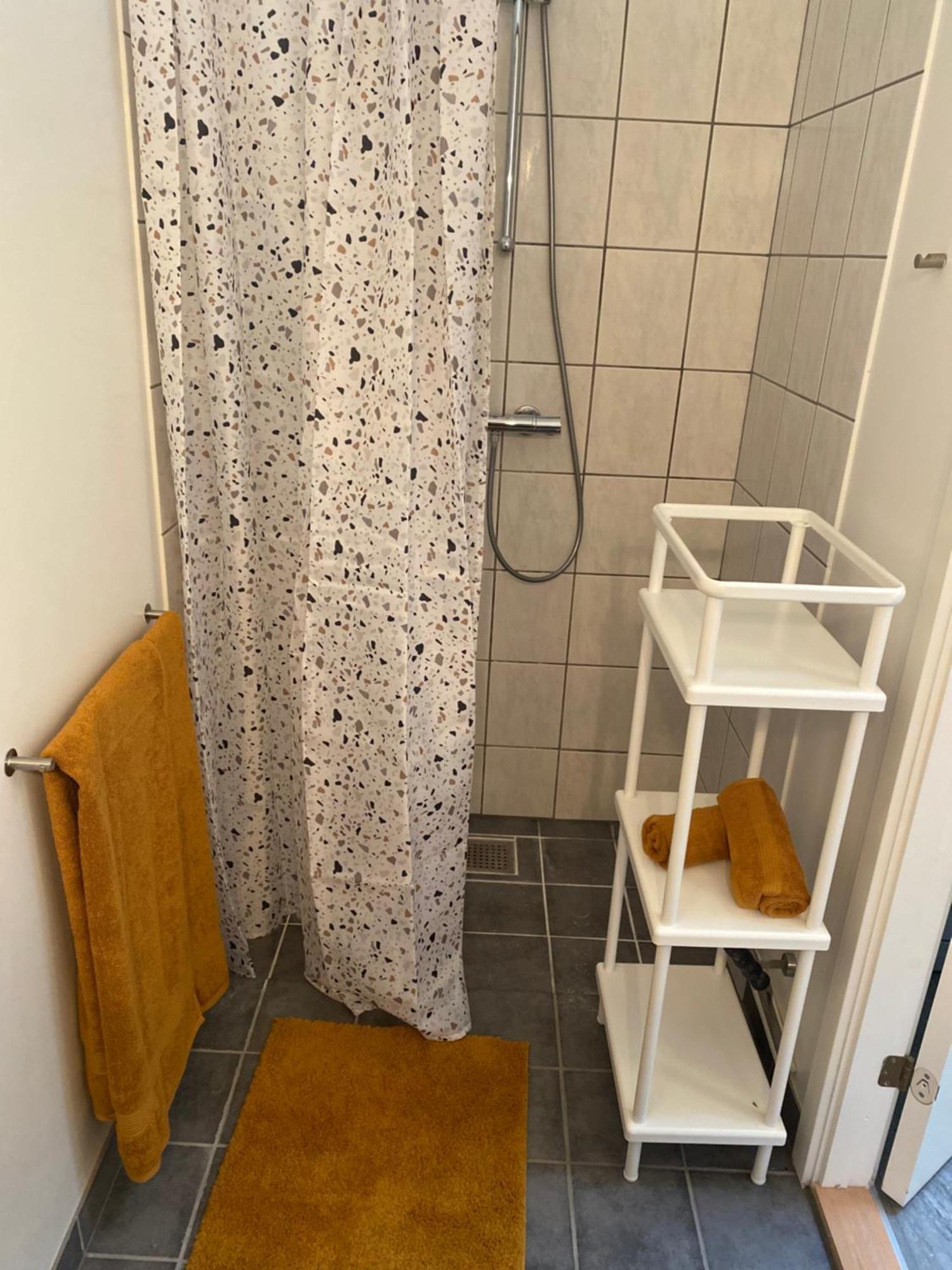 Charming - Luxurious 1 Bedroom Apartment In The Heart Of Олбор Екстериор снимка