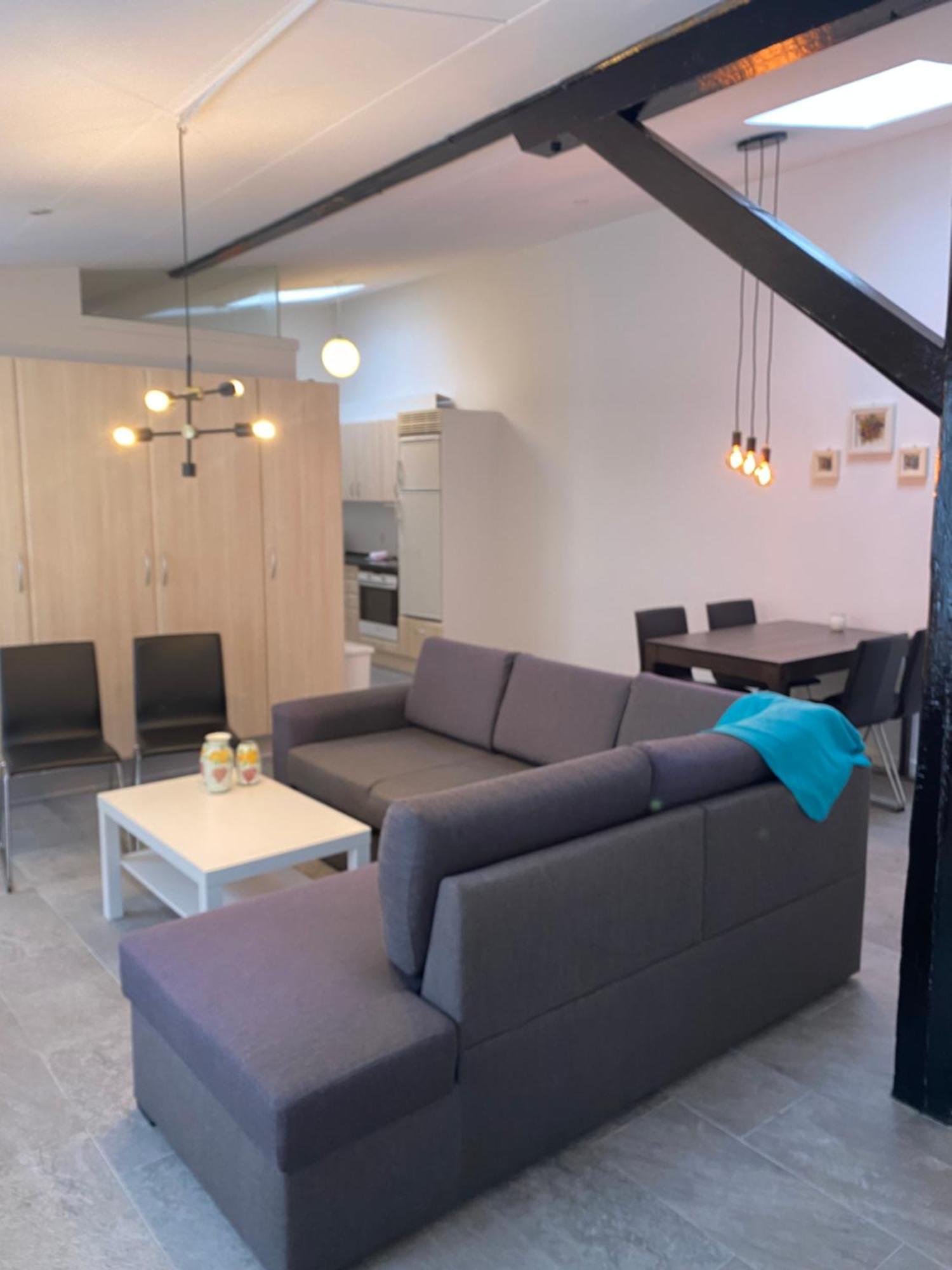Charming - Luxurious 1 Bedroom Apartment In The Heart Of Олбор Екстериор снимка