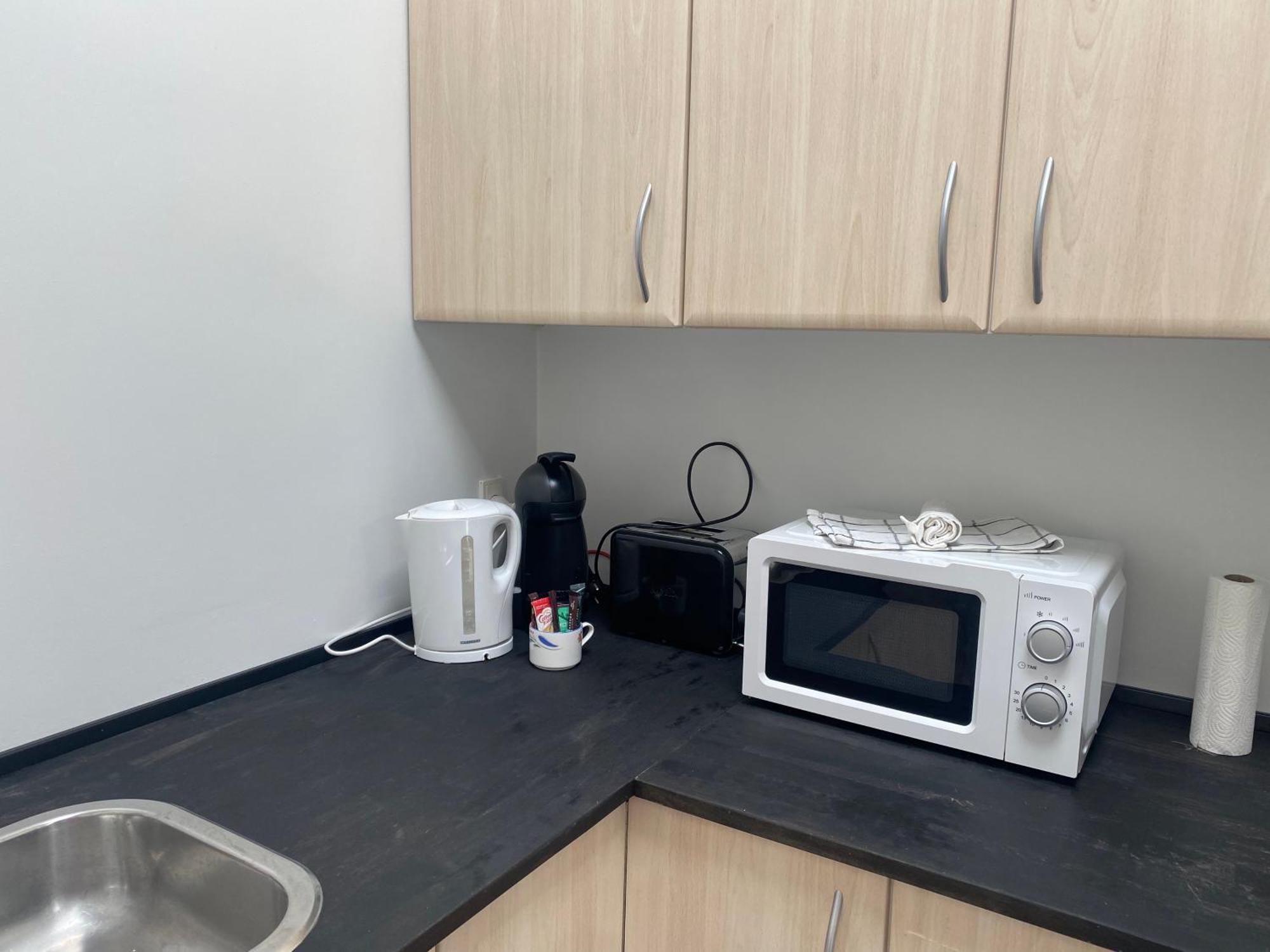 Charming - Luxurious 1 Bedroom Apartment In The Heart Of Олбор Екстериор снимка